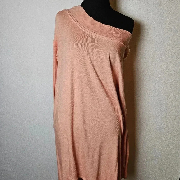 We The Free peach long asymmetrical tunic - Picture 1 of 10